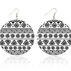 Africa inspired earrings | Black & White tribal