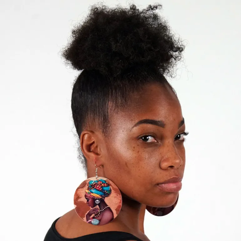 Africa inspired wooden earrings | African woman