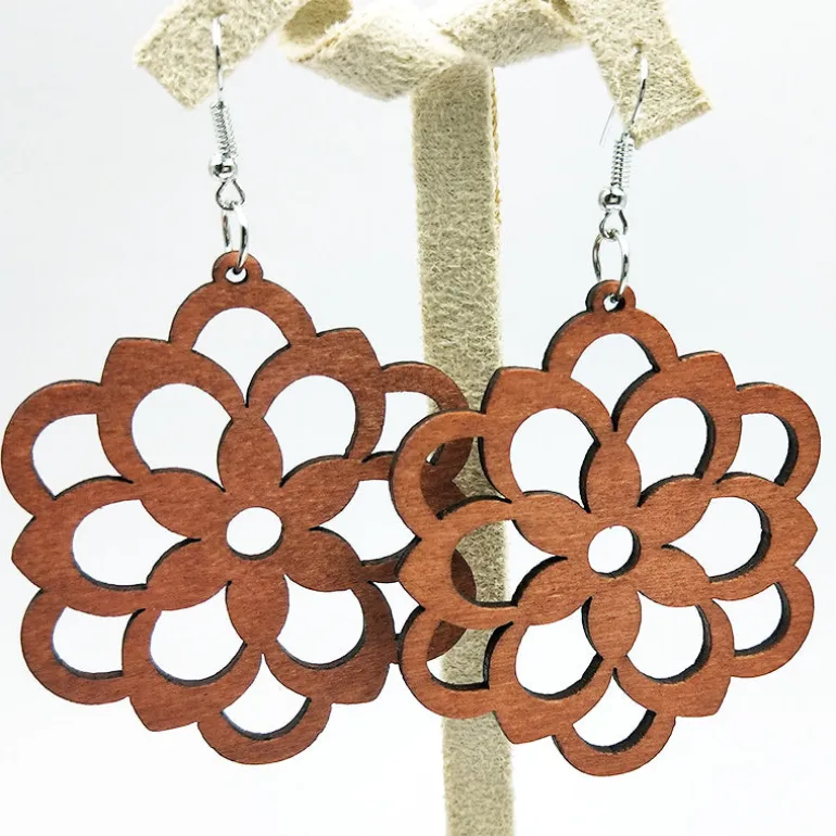 African Print Earrings | Bruine bloem symbool wooden earrings