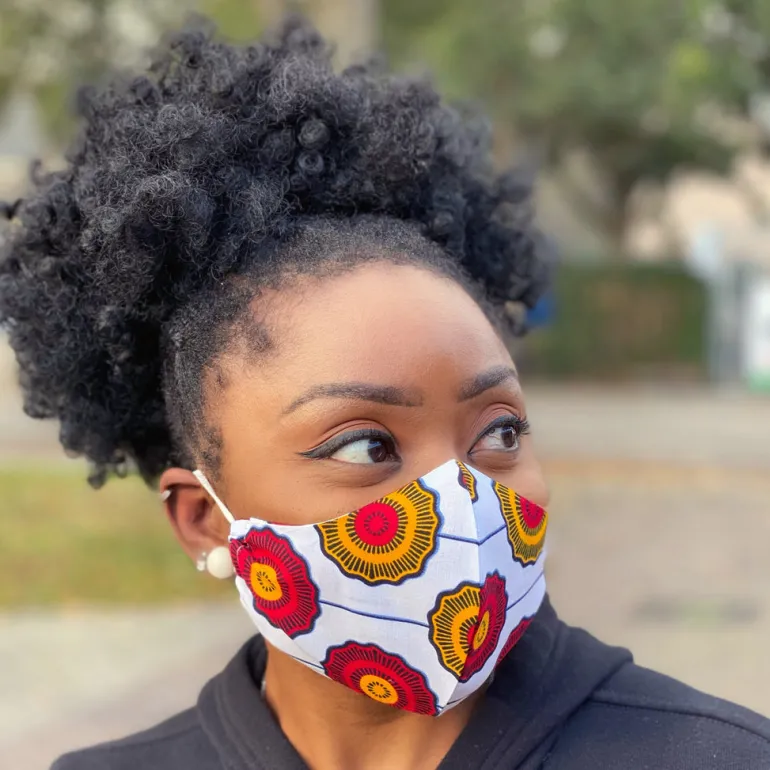 African print Mouth mask / Face mask made of cotton (Premium model) Unisex - White Red disks
