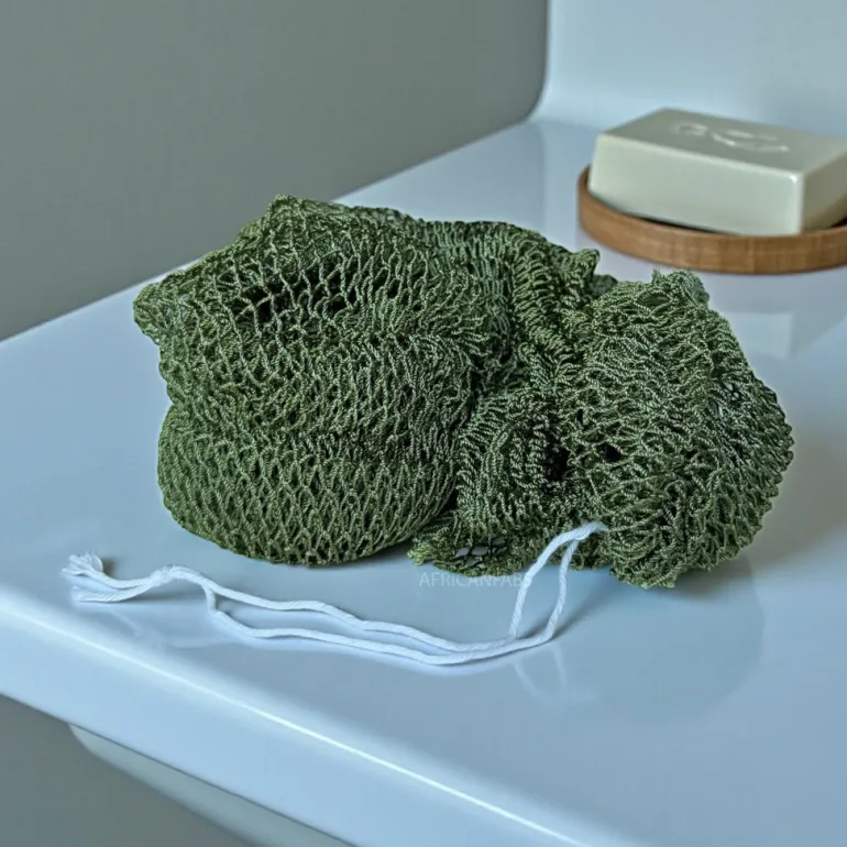 Afrikaanse spons / net sponge - traditionele SAPO spons / scrub spons - Legergroen