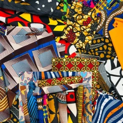Afrikaanse stof bundel (≈7 Yards) - 1 KG verrassingspakket met wax prints, effen stoffen, scraps & reststukken voor naaien, quilten & knutselen