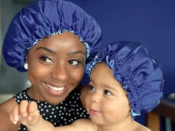 Blauwe Satijnen Slaapmuts (Moeder + Dochter / Mommy & Me ) Kinder Haar Bonnet van Satijn