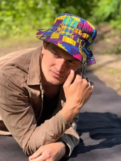 Bucket hat / Vissershoedje met Afrikaanse print - Paarse Multi color Kente - Kinderen & Volwassenen (Unisex)
