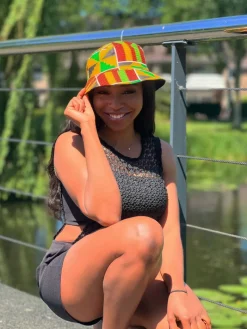 Bucket hat / Vissershoedje met Afrikaanse print - Gele kente - Kinderen & Volwassenen (Unisex)