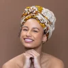 Easy headwrap / hoofddoek - Satijnen binnenkant - Beige / geel bloom