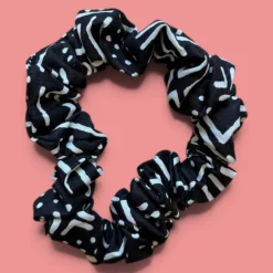Scrunchie Afrikaanse print - Haaraccessoire - Zwart Wit Bogolan X