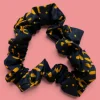 Scrunchie Afrikaanse print - Haaraccessoire - Zwart Geel Bogolan