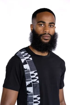 T-shirt met Afrikaanse print details - Black / white kente band
