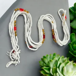 Waist Beads / Afrikaanse Heupketting - Nayoghóna - Wit / Rood (Traditioneel niet-elastisch koord)