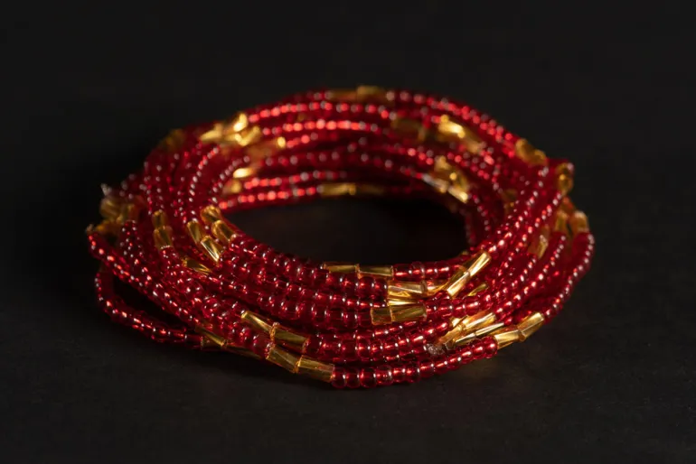 Waist Beads / Afrikaanse Heupketting - ESE - Rood / goud (elastisch)