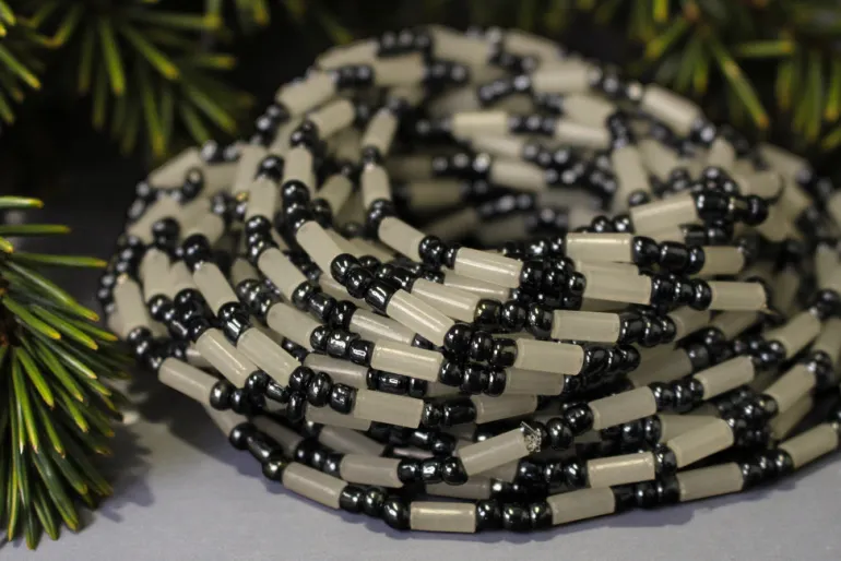 Waist Beads / Afrikaanse Heupketting - OTASOWIE - Grijs (elastisch)