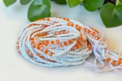 Waist Beads / Afrikaanse Heupketting - Wit Oranje Ifunanya (Traditioneel niet-elastisch koord)