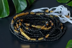 Waist Beads / Afrikaanse Heupketting - Afi - Zwart / goud (Traditioneel niet-elastisch koord)