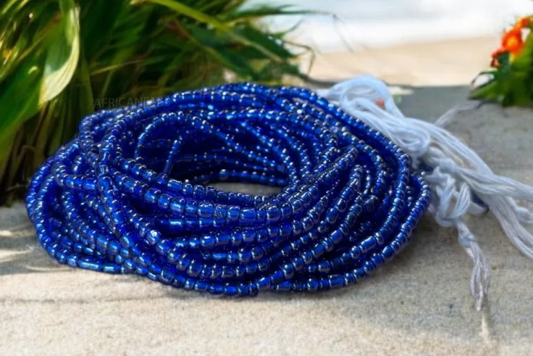 Waist Beads / Afrikaanse Heupketting - Uyi - Blauw (Traditioneel niet-elastisch koord)