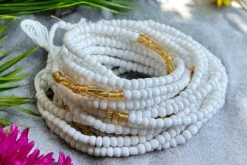 Waist Beads / Afrikaanse Heupketting - Tiosa - Wit / goud (Traditioneel niet-elastisch koord)
