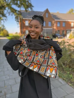 Warme Sjaal met Afrikaanse print Unisex - Rood / Oranje bogolan symbols