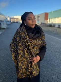 Warme Sjaal met Afrikaanse print Unisex - Zwarte / geel bogolan