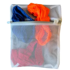 Wasnetje / Waszakje wit met ritssluiting (beschermt satijn in de wasmachine)