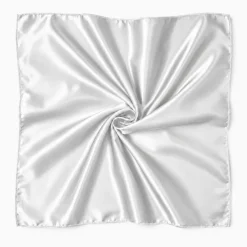 Wit Satijnen Vierkante Sjaal / Bandana / Hoofddoek 90 x 90 cm