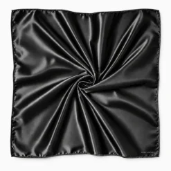 Zwarte Satijnen Vierkante Sjaal / Bandana / Hoofddoek 90 x 90 cm
